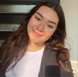 Meet your Posher, Racquel